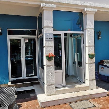 Hotel Delta Плевля Екстериор снимка